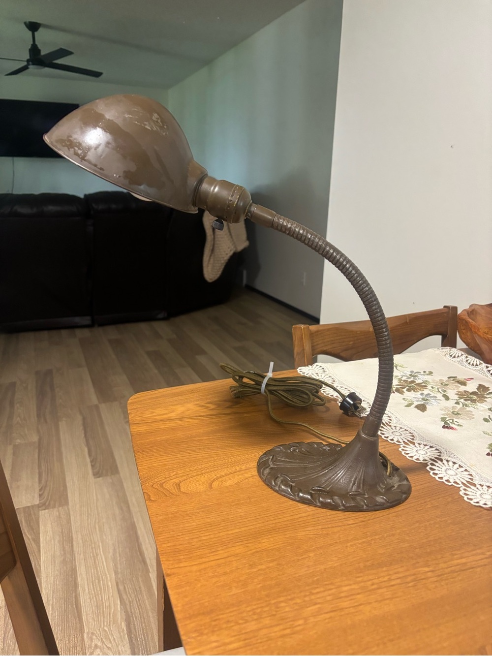 Antique Aladdin Mfg. Co. No. 50 Gooseneck Desk Lamp – Muncie, Indiana – c. 1920s